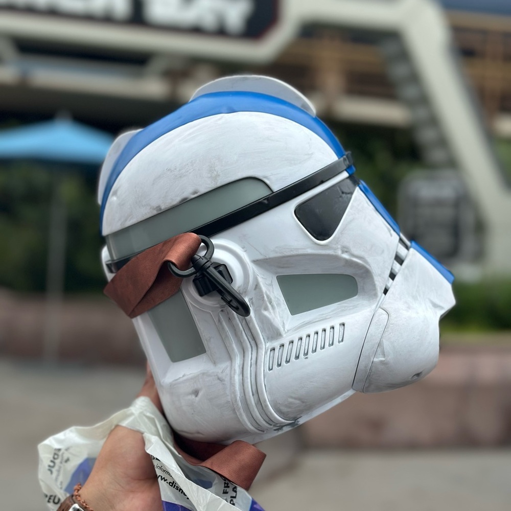 Disneyland 2025 Star Wars May the 4th Salvaged Clone Trooper Popcorn Bucket - Picture 5 of 8